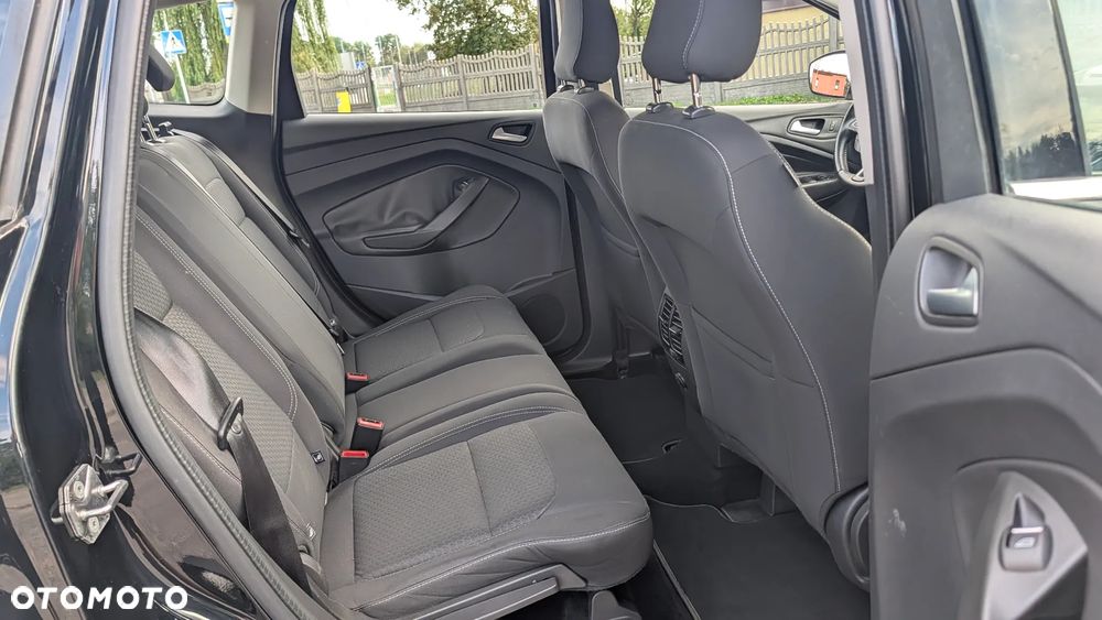 Ford Kuga 1.5 EcoBoost 2x4 Business Edition - 11