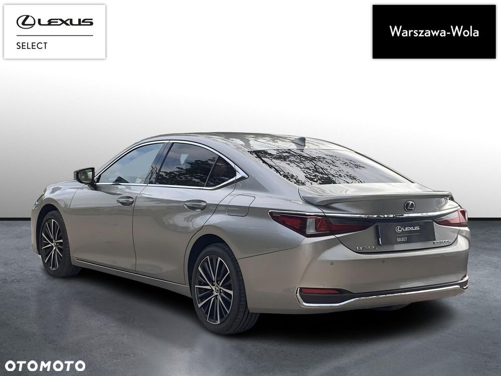 Lexus ES 300h Business Edition - 3