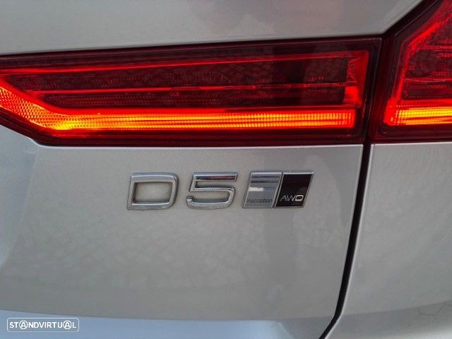 Volvo XC 60 2.0 D4 Inscription AWD Geartronic - 16