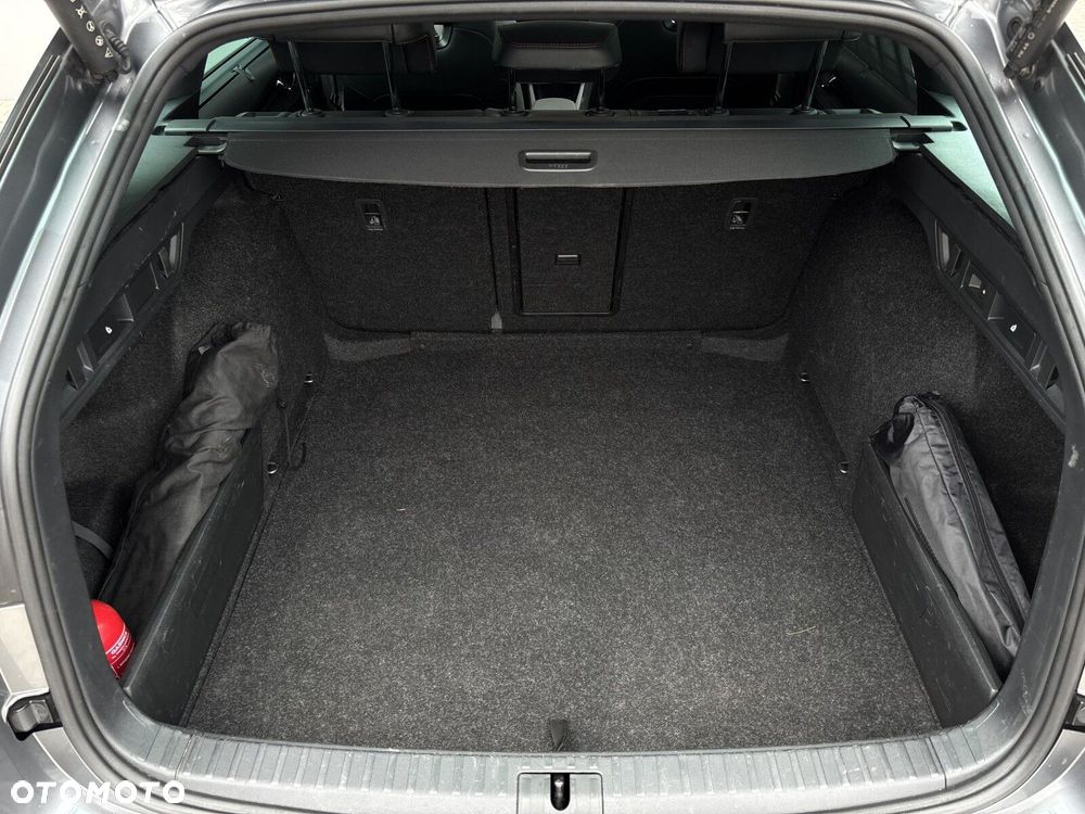 Skoda Octavia 2.0 TDI RS DSG - 11