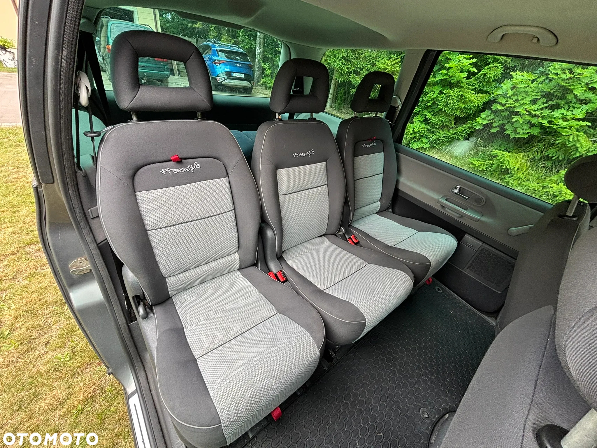 Volkswagen Sharan - 11