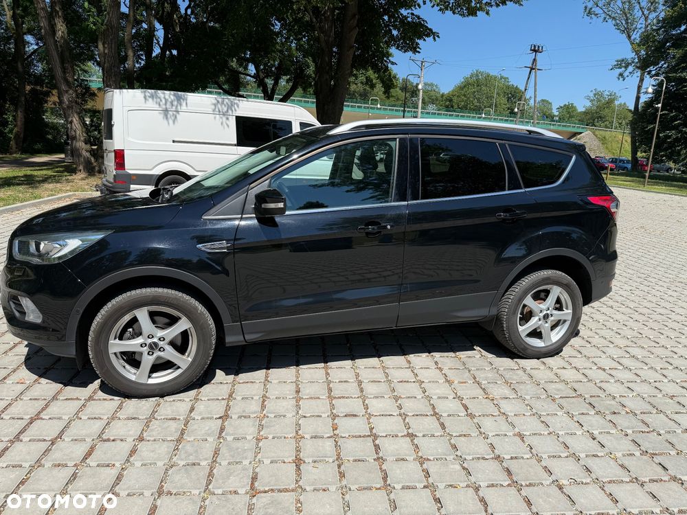 Ford Kuga - 2