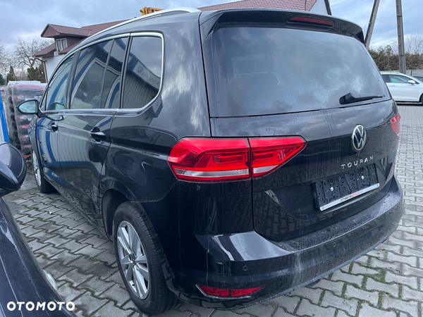 Volkswagen Touran 1.5 TSI EVO Highline