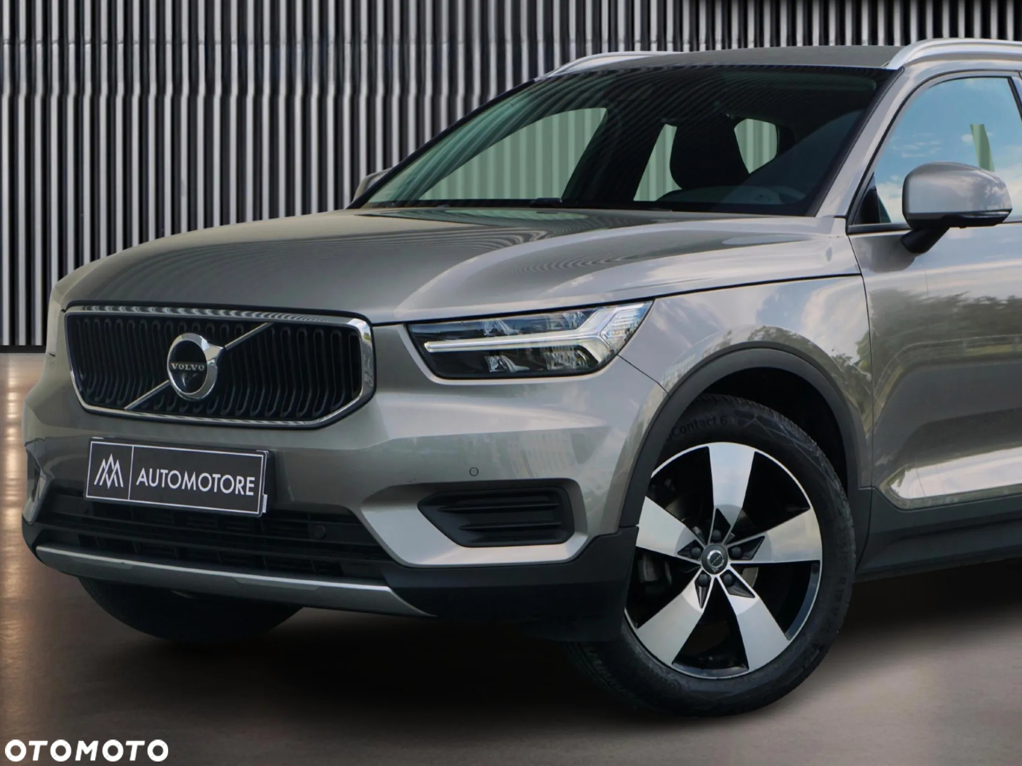 Volvo XC 40 T3 Momentum - 2