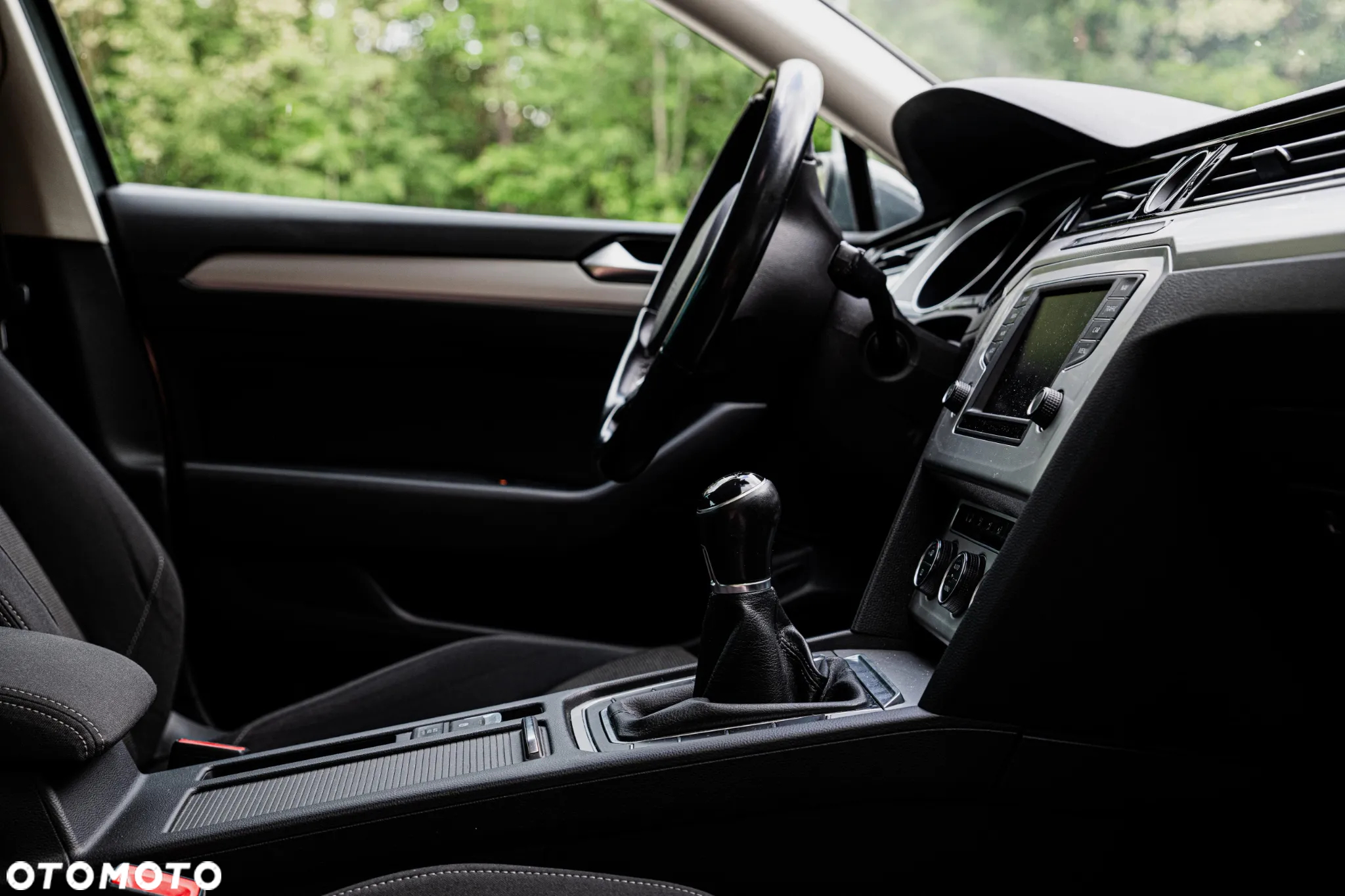 Volkswagen Passat - 10