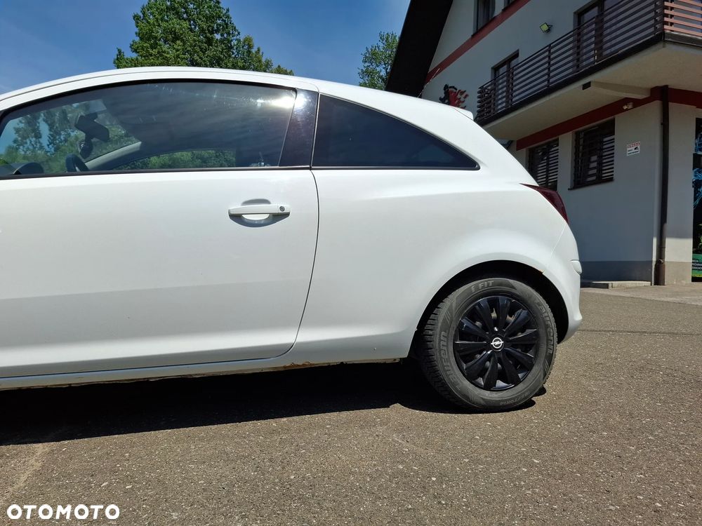 Opel Corsa 1.2 16V Color Edition - 4