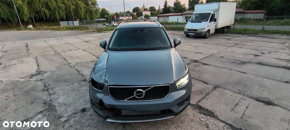 Volvo XC 40 T5 AWD Geartronic Momentum - 3