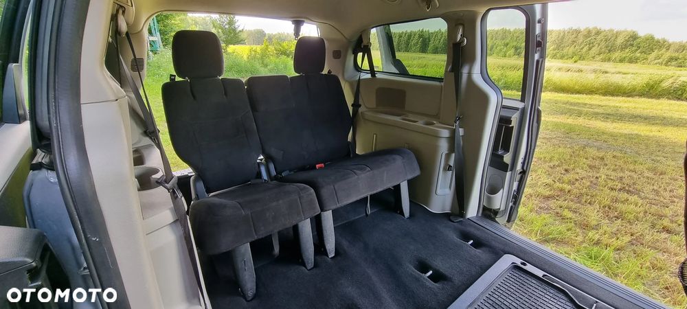 Dodge Grand Caravan 3.6 Express - 33