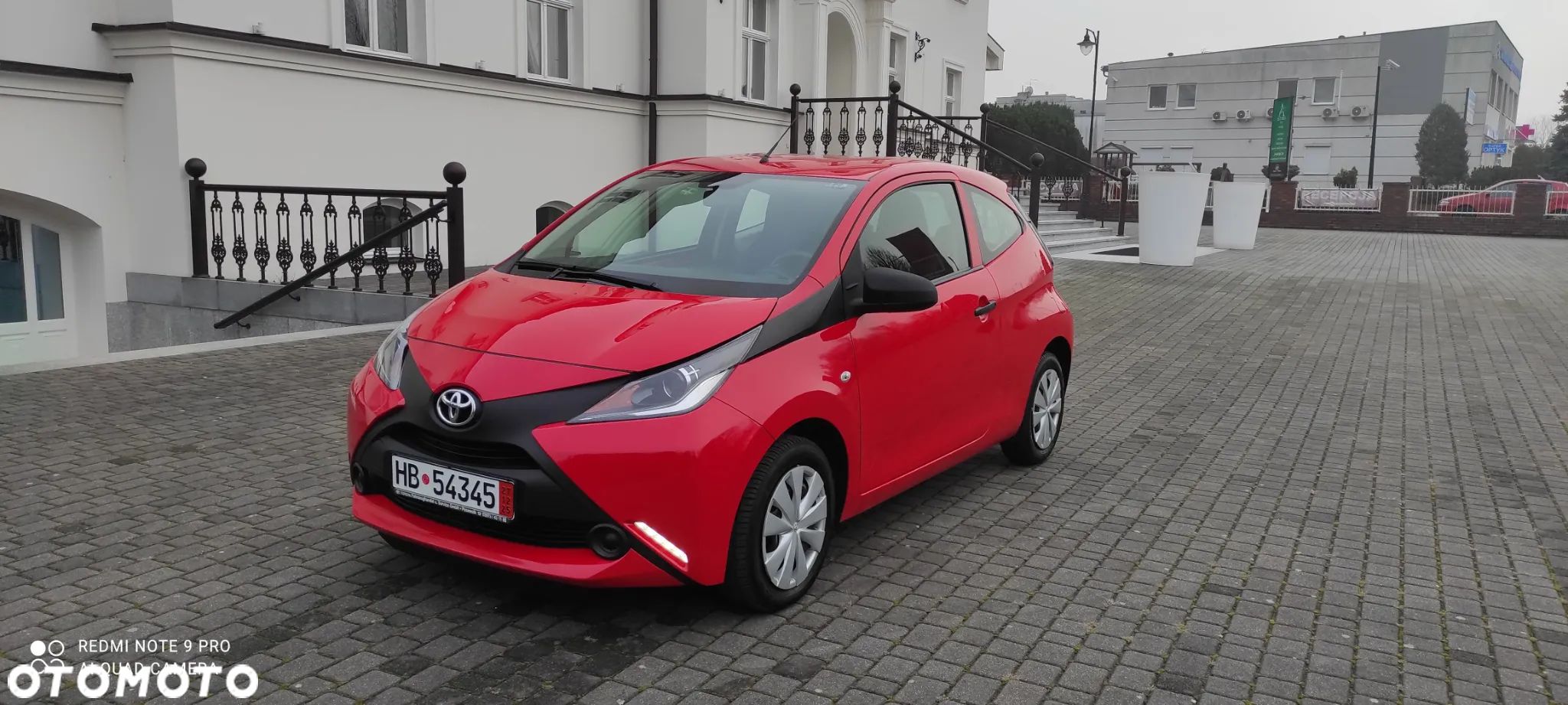 Toyota Aygo x-clusiv - 1