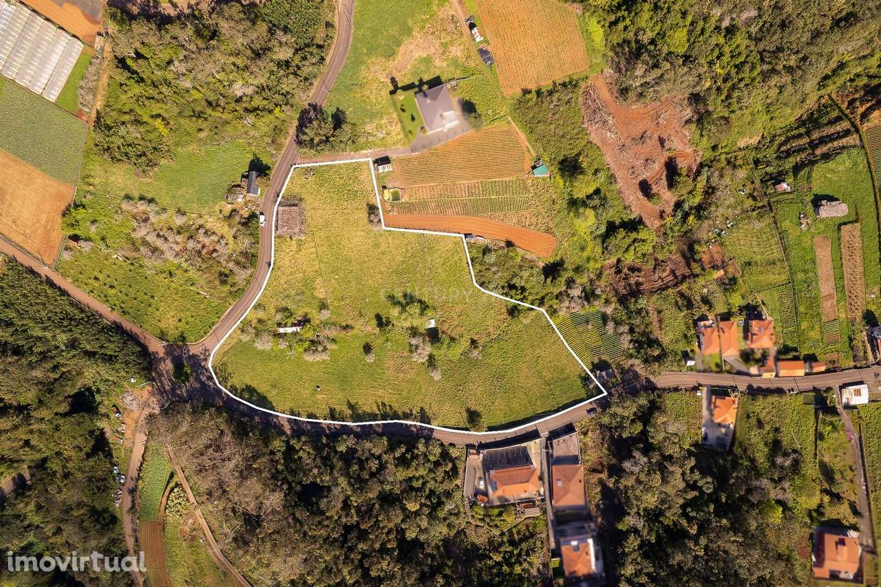 Terreno de 12.810 mts2 com Possibilidade de Construção em Santana, Mad - Grande imagem: 2/16