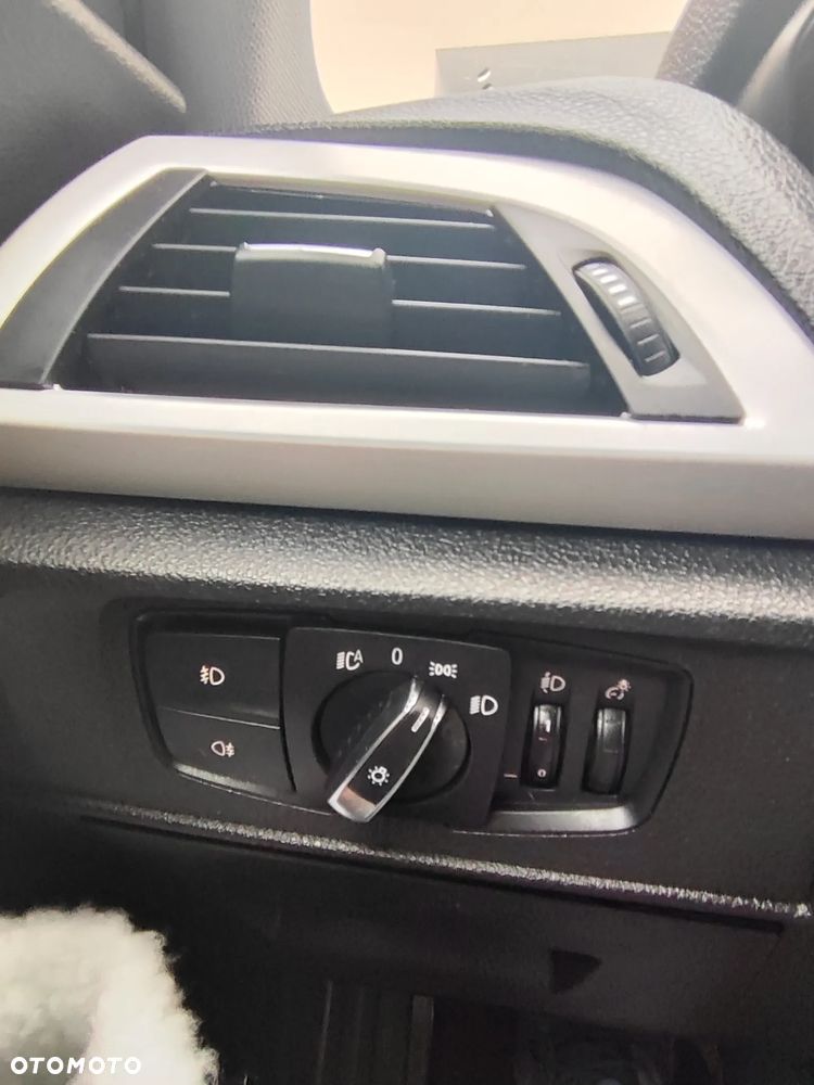 BMW Seria 1 116d - 15