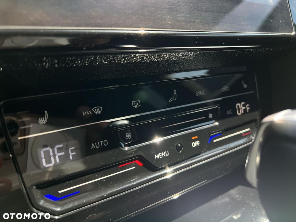 Volkswagen Arteon 2.0 TDI SCR 4Motion DSG R-Line - 22