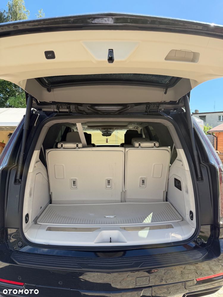 Cadillac Escalade 6.2 V8 AWD AT Platinum - 12