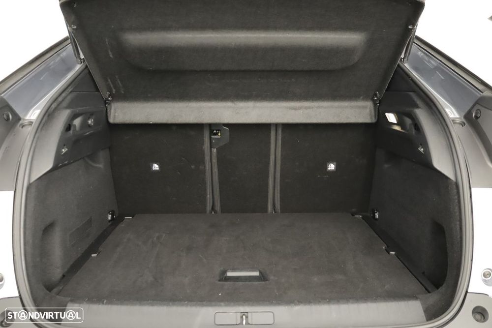 Peugeot 3008 1.2 Hybrid Allure e-DCS6 - 23