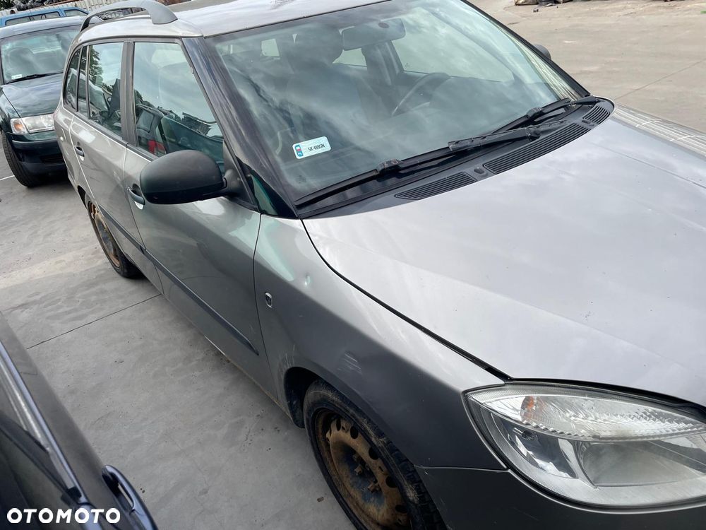 SKODA FABIA Na Czesci !!! KOLOR : LF8H - 4