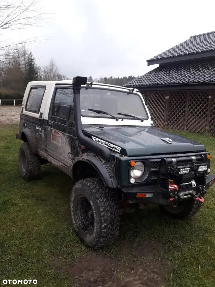 Suzuki Samurai
