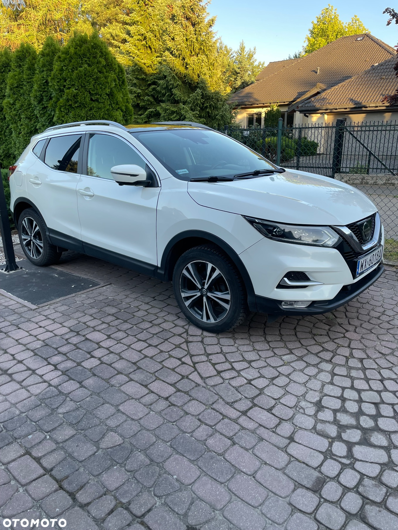 Nissan Qashqai 1.6 DIG-T N-Connecta - 16