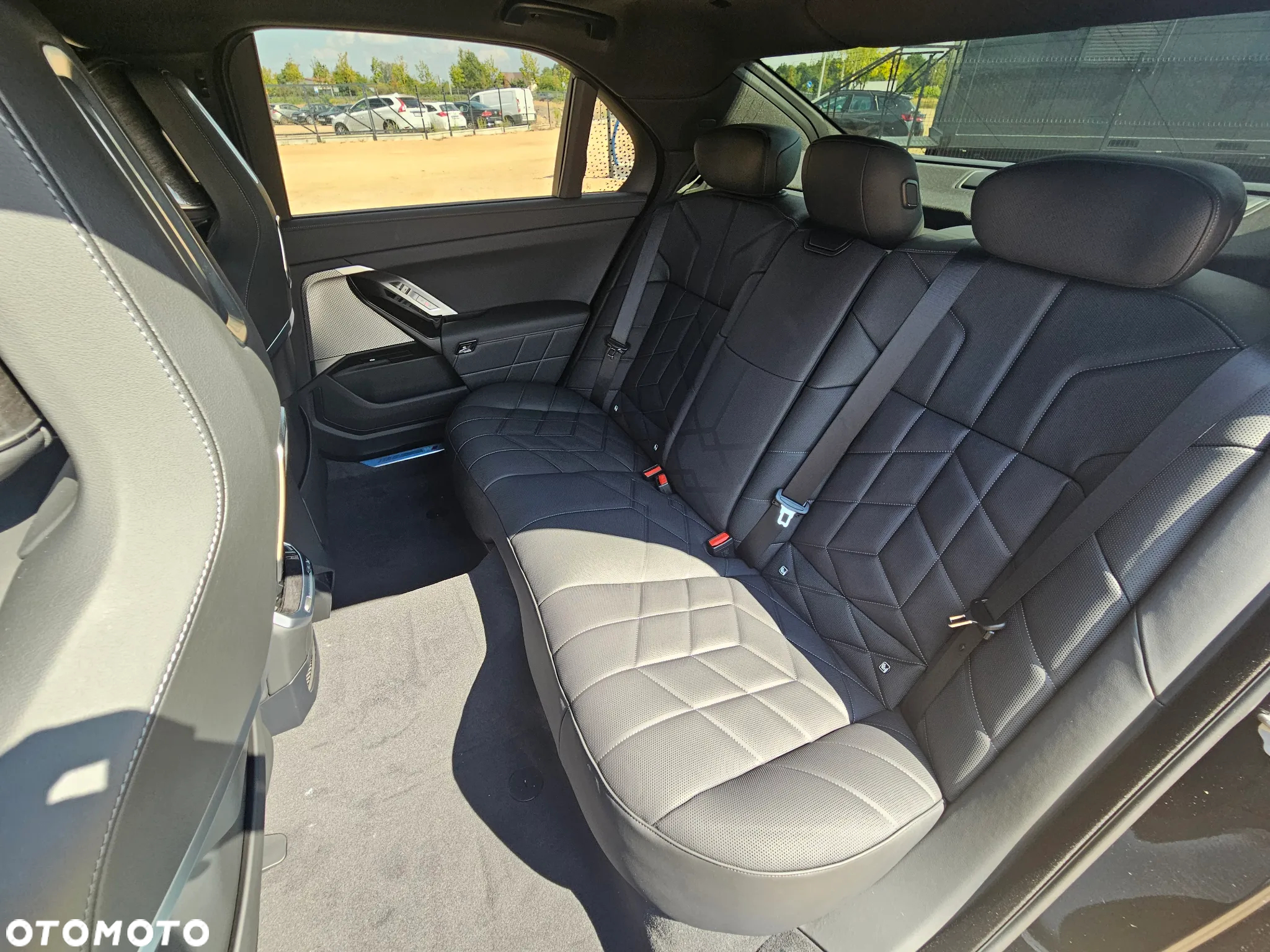 BMW Seria 7 - 14