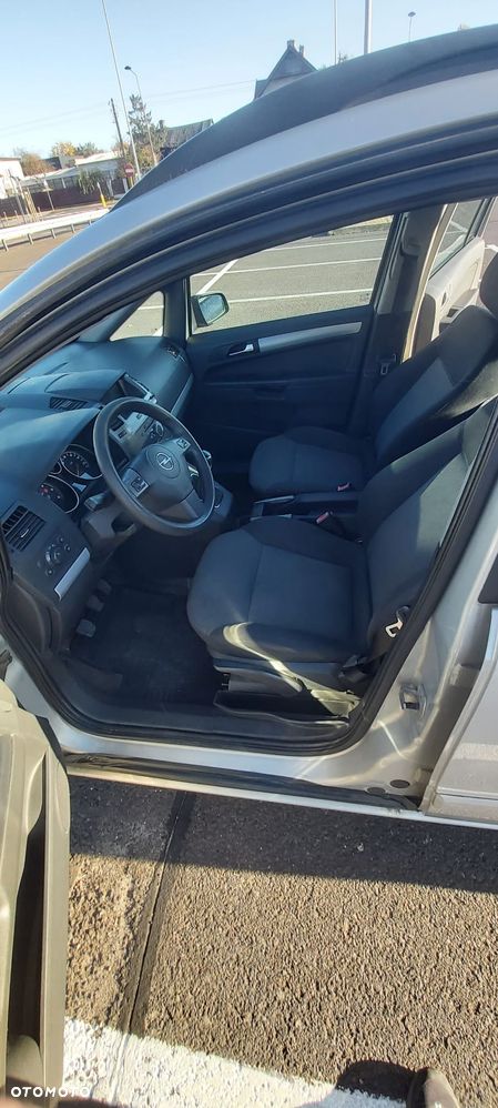Opel Zafira - 13