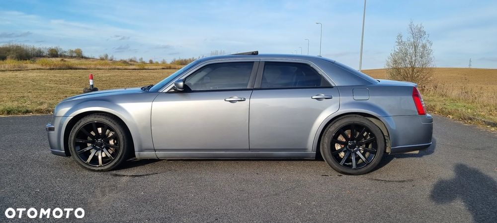 Chrysler 300C 6.1 V8 Hemi SRT8 - 20