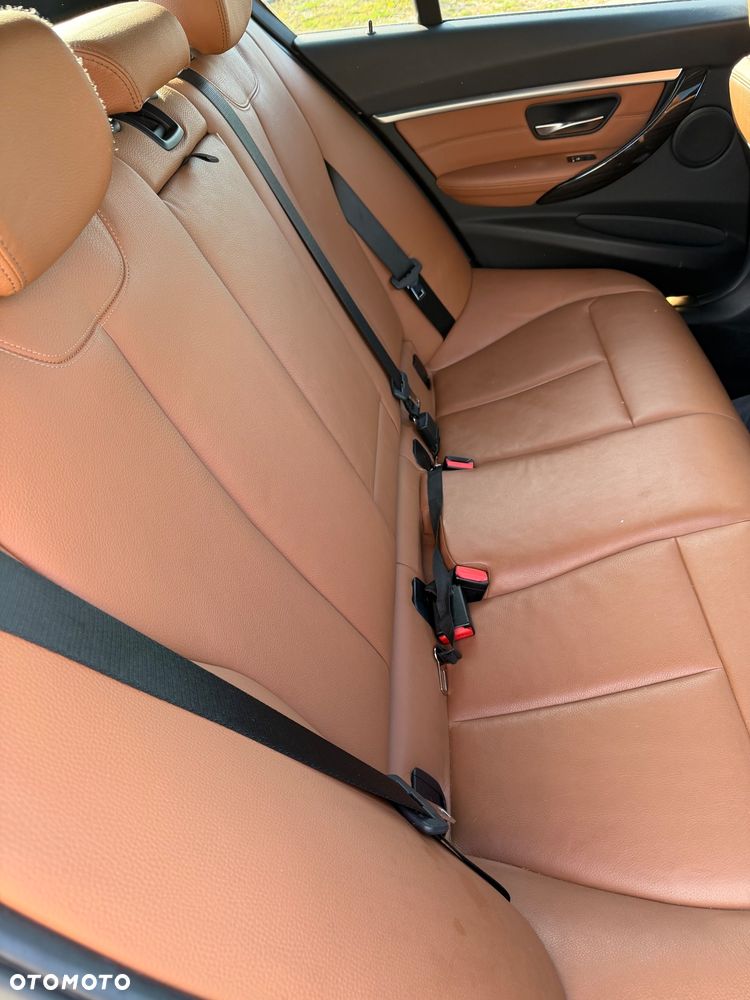 BMW Seria 3 - 16