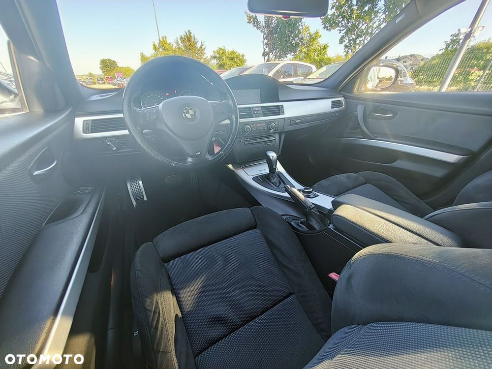 BMW Seria 3 - 32