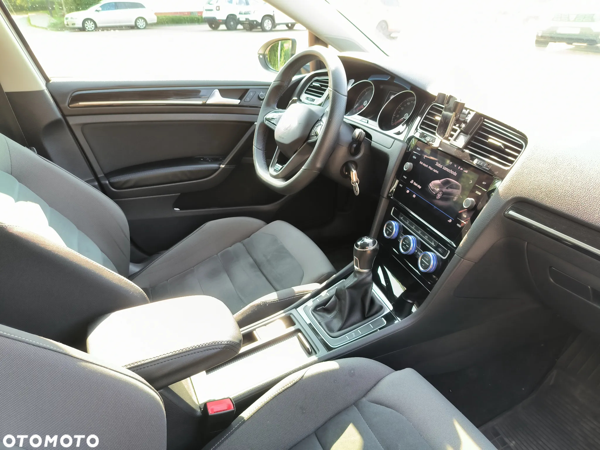 Volkswagen Golf VII 1.6 TDI BMT Highline - 11