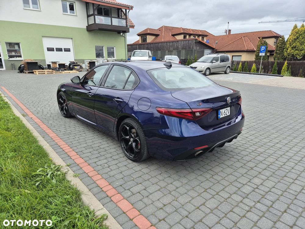 Alfa Romeo Giulia 2.0 Turbo Veloce - 1