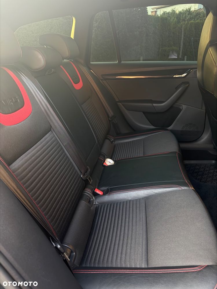 Skoda Octavia 2.0 TDI RS DSG - 15