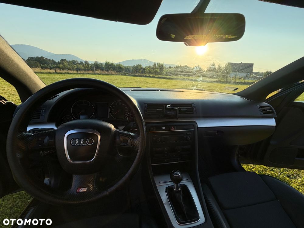 Audi A4 Avant 2.0 TDI - 9