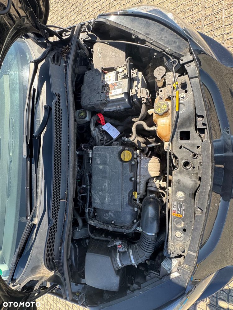 Opel Corsa ver-1-4-16v-active - 5