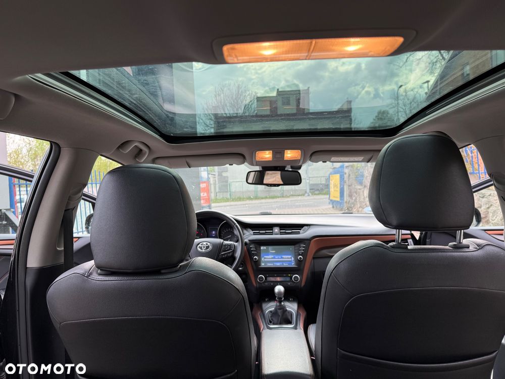 Toyota Avensis 2.0 D-4D Prestige - 17