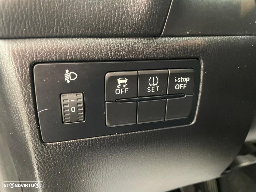 Mazda 3 Hatchback 1.5 Sky-D Evolve HS Navi - 14