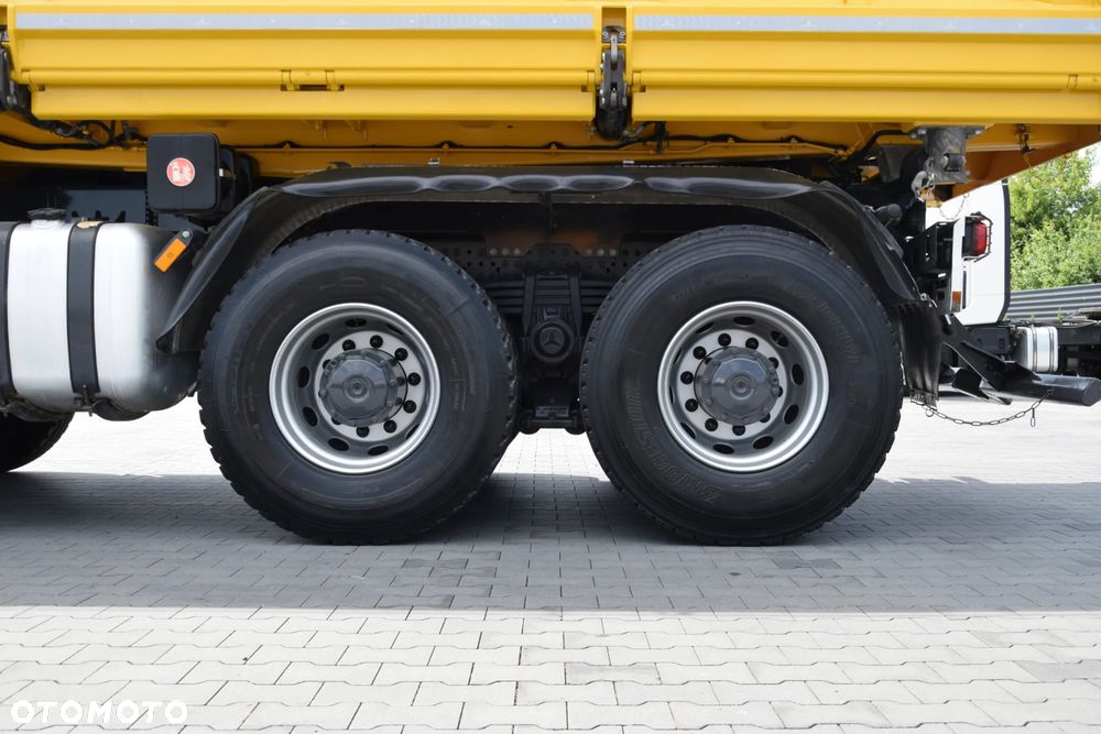 Mercedes-Benz AROCS 3243 / 8x4 / EURO 6 / WYWROTKA / MELLER KIPPER / HYDROBURTA / AUTOMAT / NOWE OPONY / NISKI PRZEBIEG / SERWISOWANY / SPROWADZONY - 17