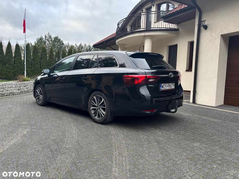 Toyota Avensis 2.0 D-4D Prestige - 4