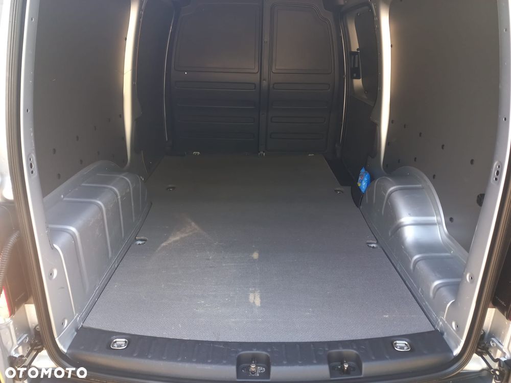 Volkswagen CADDY - 8