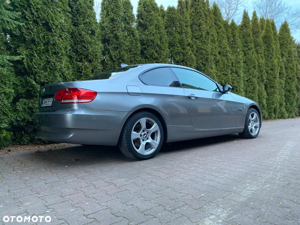 BMW Seria 3 320d - 10