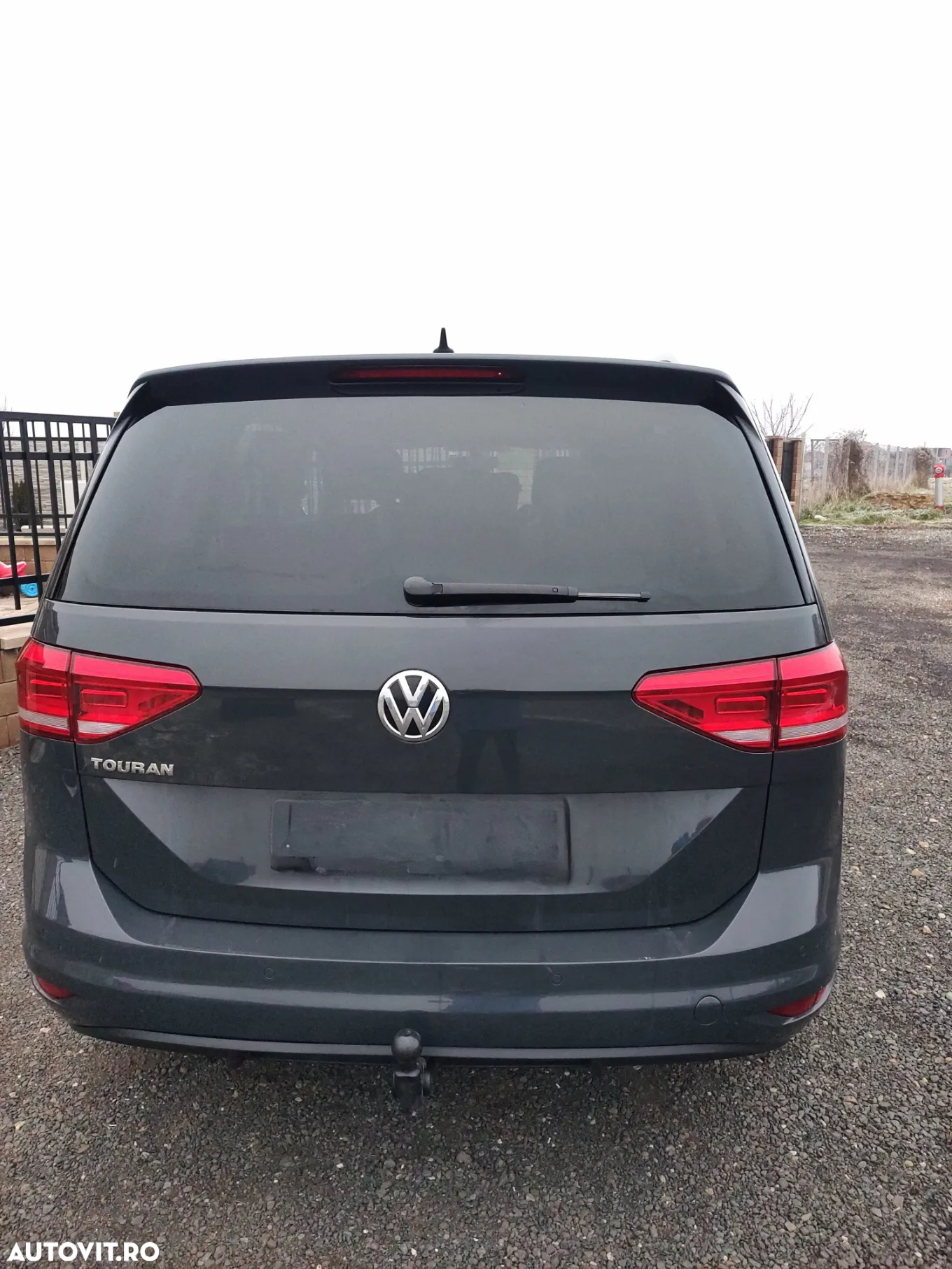 Volkswagen Touran 2.0 TDI SCR DSG Comfortline - 9