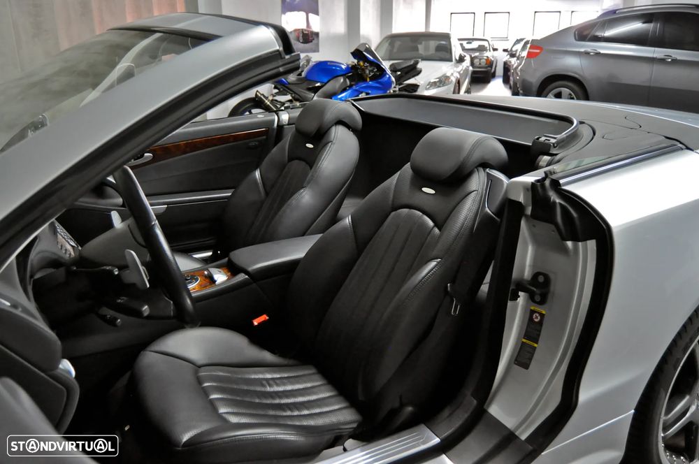 Mercedes-Benz SL 65 AMG Standard - 13
