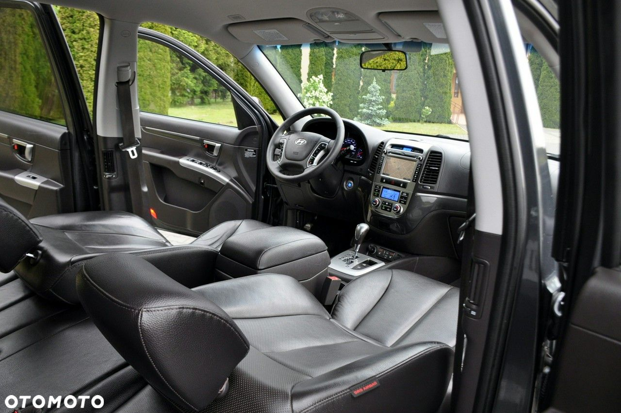 Hyundai Santa Fe - 24