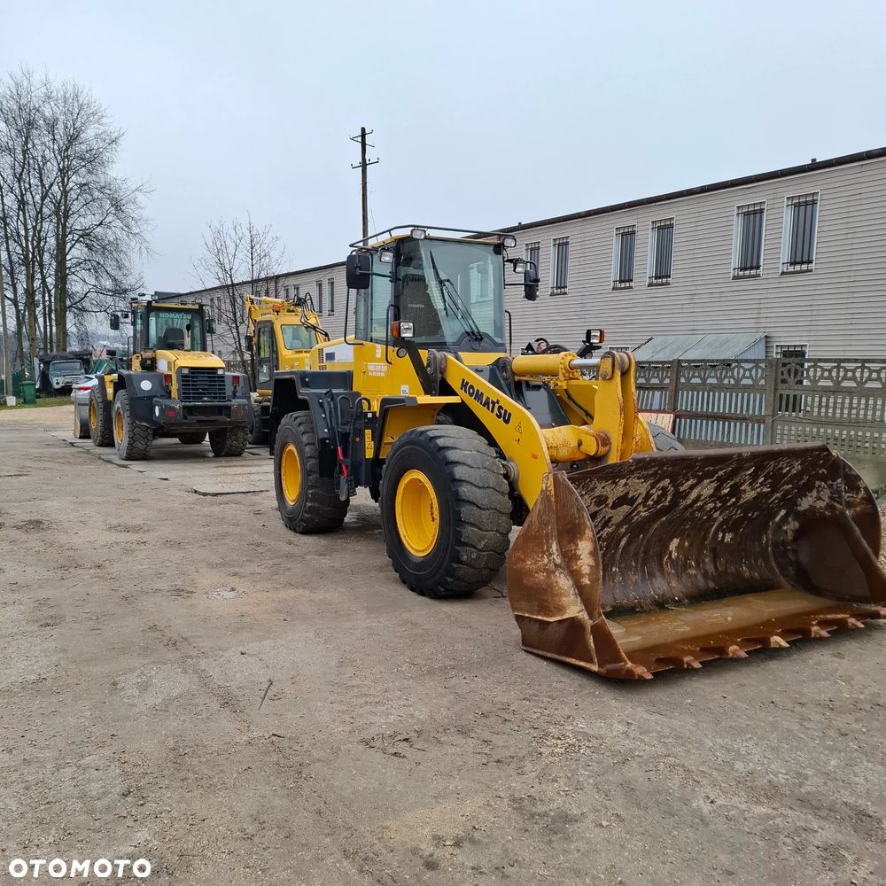 Komatsu WA320 - 3