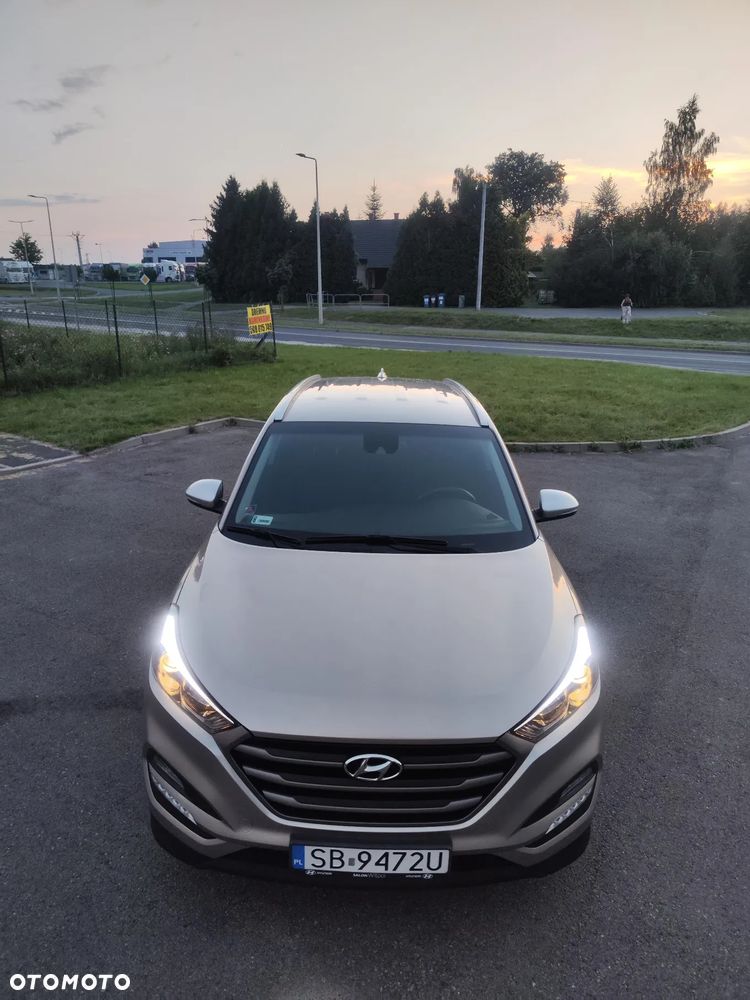 Hyundai Tucson 1.7 CRDI BlueDrive Design 2WD DCT - 17