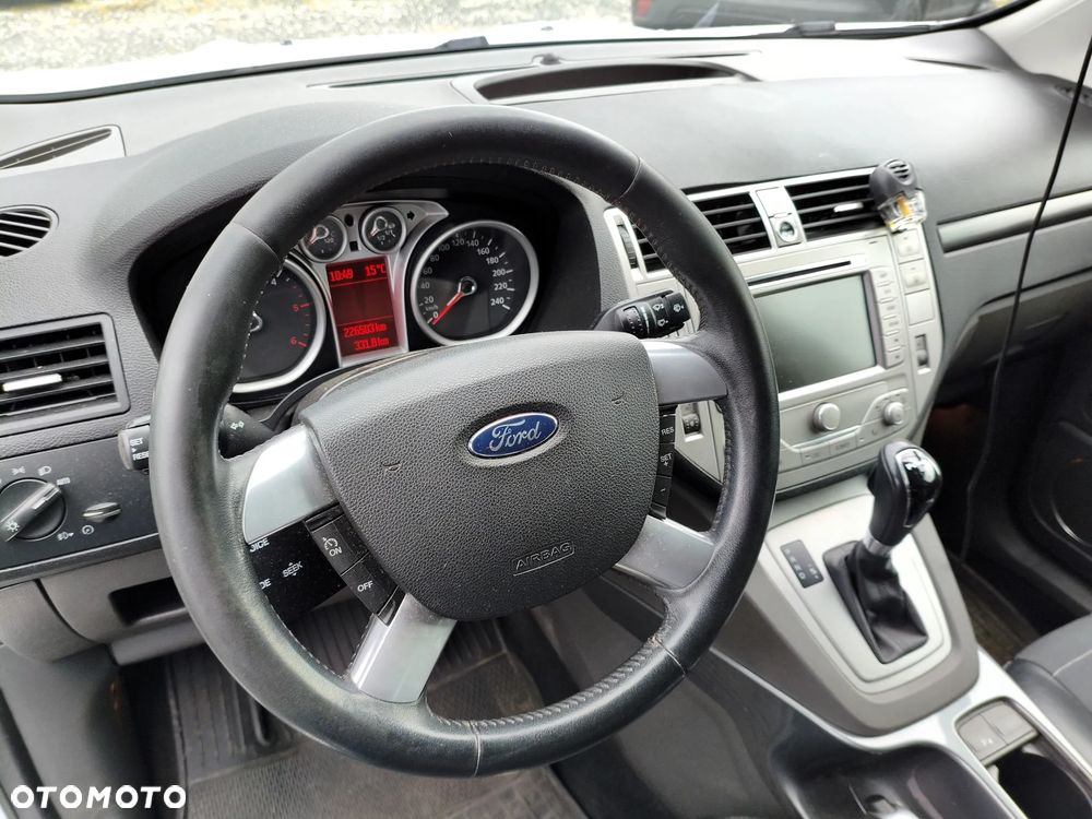 Ford Kuga 2.0 TDCi 4x4 Titanium - 18