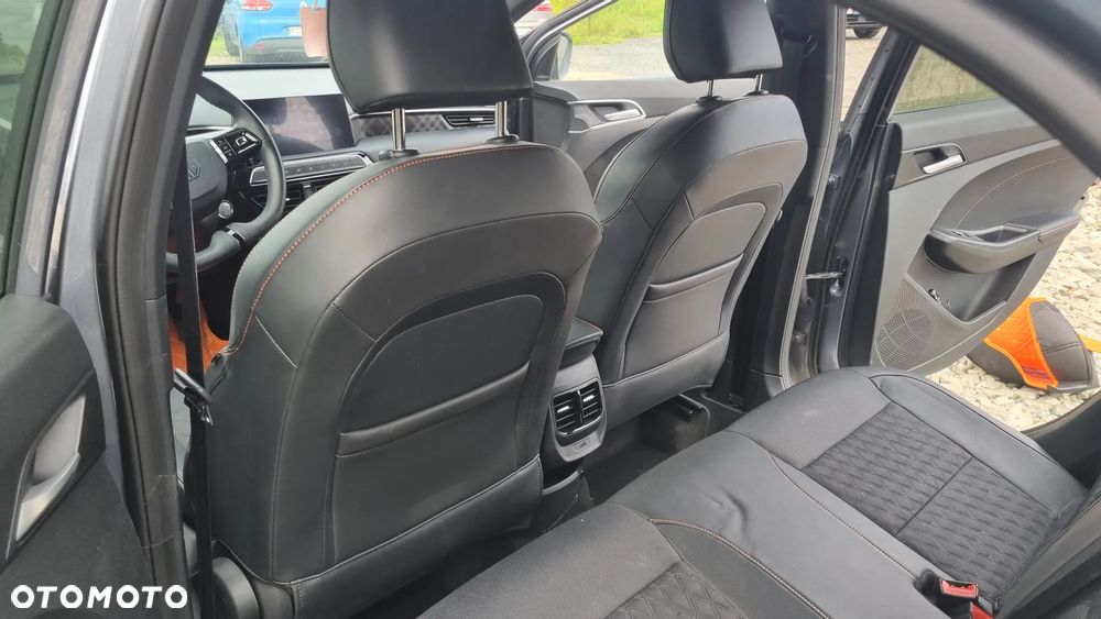 MG MG3 3 Hybrid+ Luxury - 25
