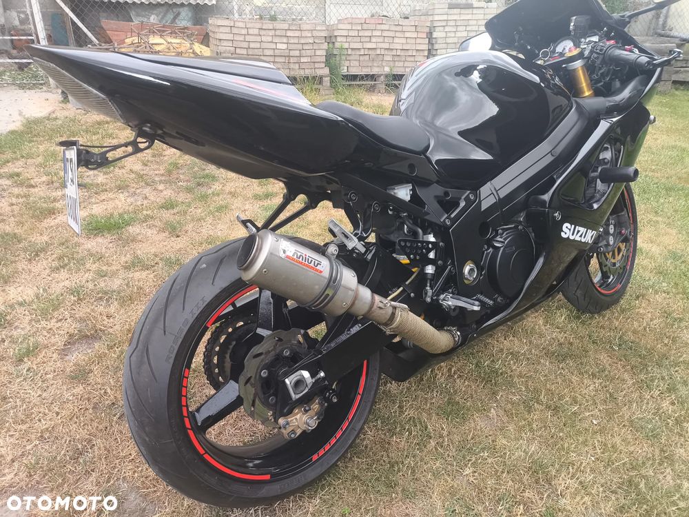 Suzuki GSX-R - 30