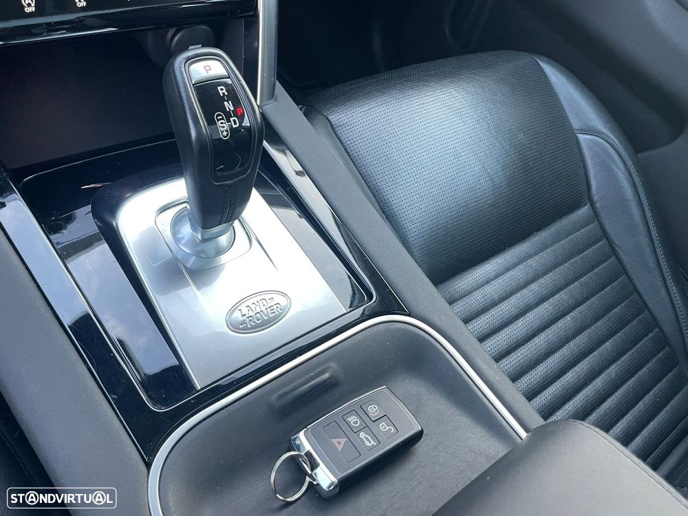 Land Rover Discovery Sport 1.5 I3 P300e AWD HSE - 32