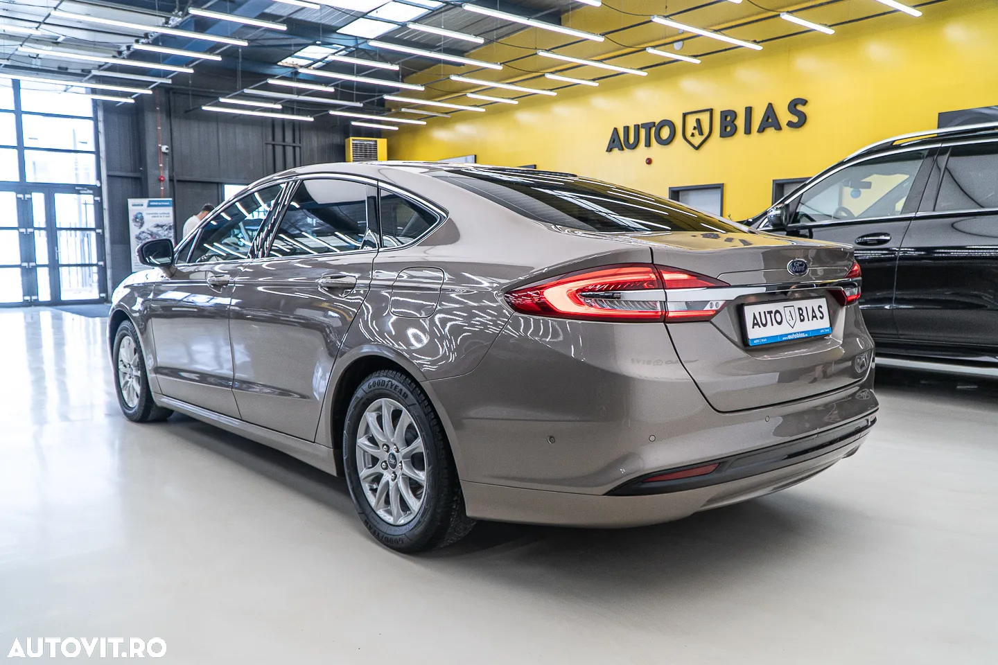 Ford Mondeo 2.0 Ti-VCT Hybrid Titanium - 5
