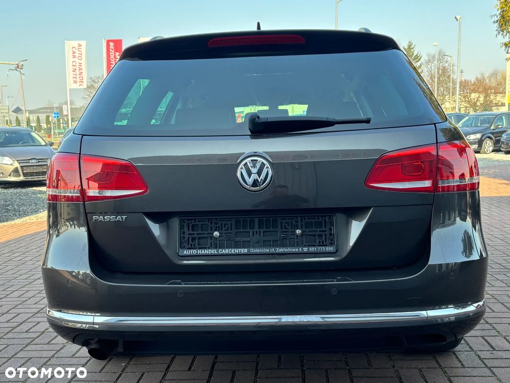 Volkswagen Passat - 10