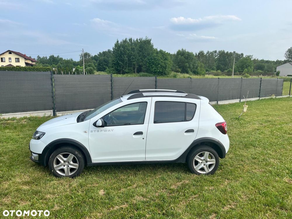 Dacia Sandero Stepway 0.9 TCe Laureate S&S EU6 - 1