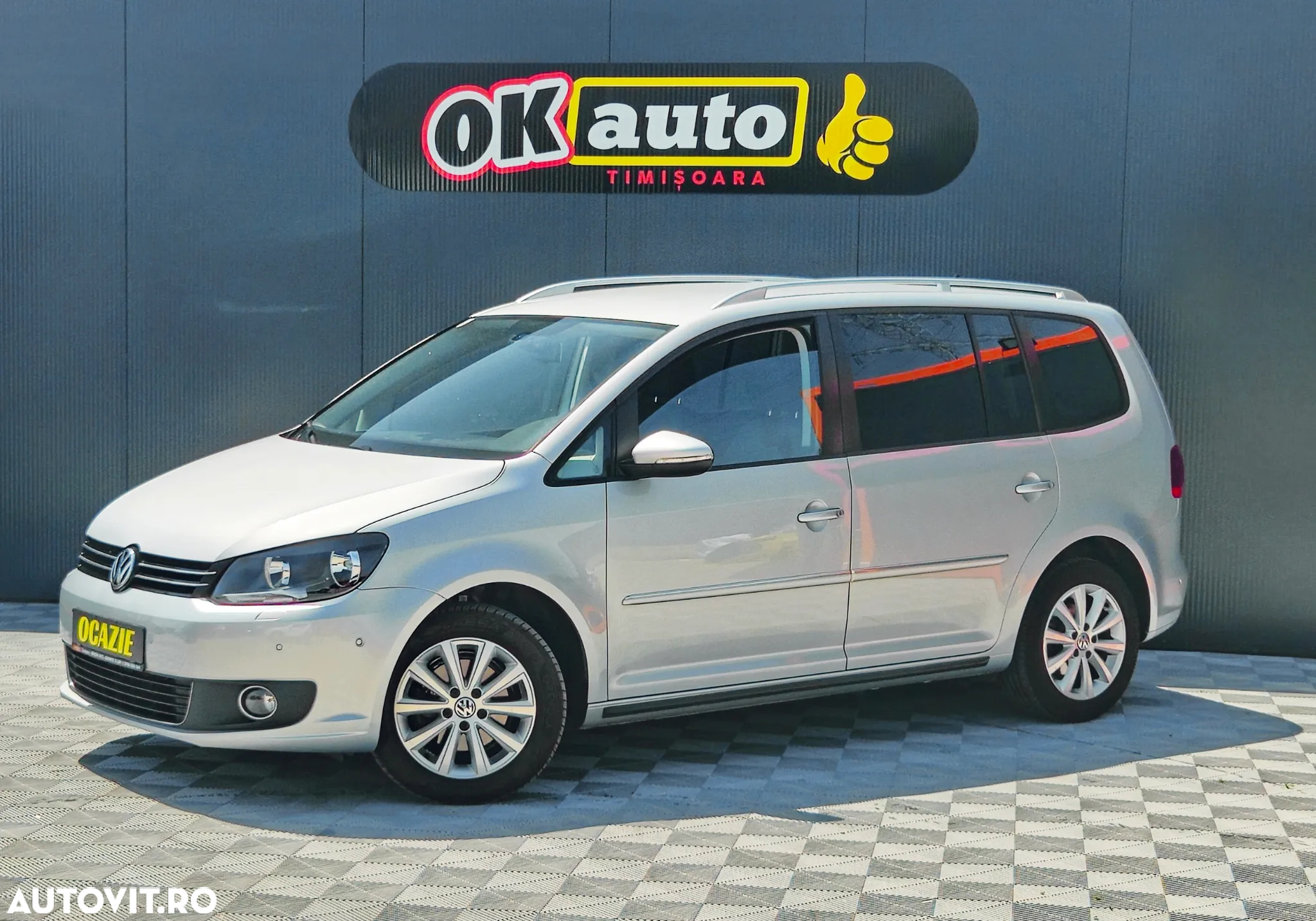 Volkswagen Touran - 3